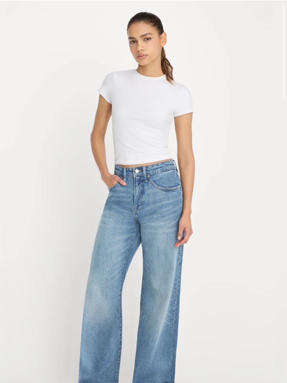 Good American Mid-Rise Petite Indigo Blue Jeans - Picture 3 of 4